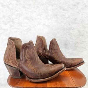 Ariat Dixon Western Womens Brown Leather Ankle Booties Nauturally Distressed 10B